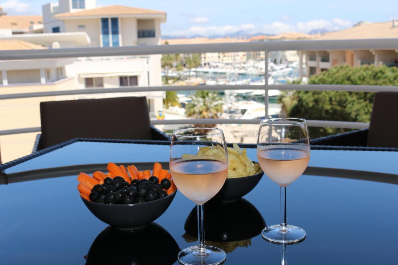 Port-frejus, Le Consul, 2 Pieces Climatise, Terrasse & Parking Appartamento