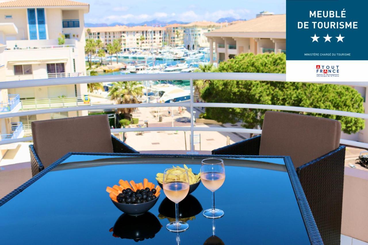 Apartment Port-frejus, Le Consul, 2 Pieces Climatise, Terrasse & Parking *